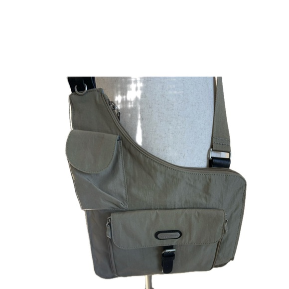Baggallini |Taupe Crossbody Messenger Bag | Excellent Condition - Picture 2 of 9